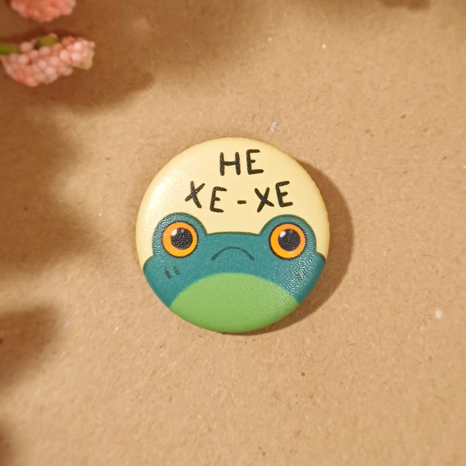 Значок 25 мм "не хе-хе"