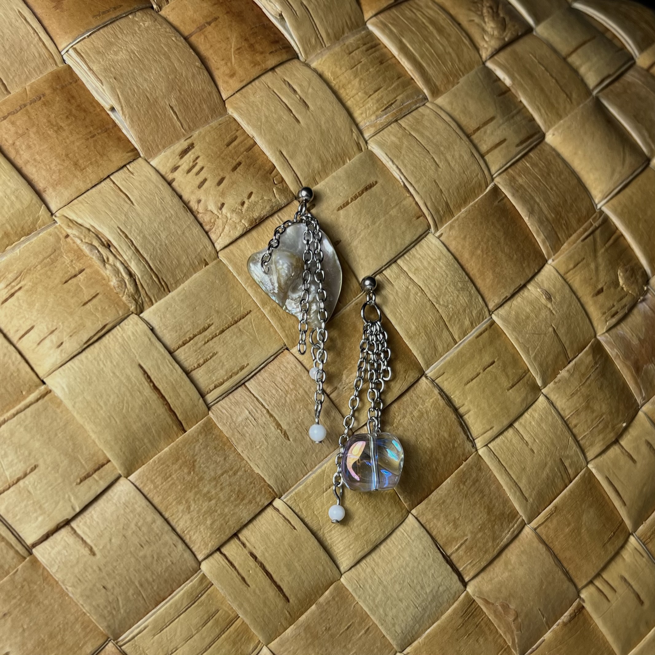 Серьги-гвоздики «Белый песок»