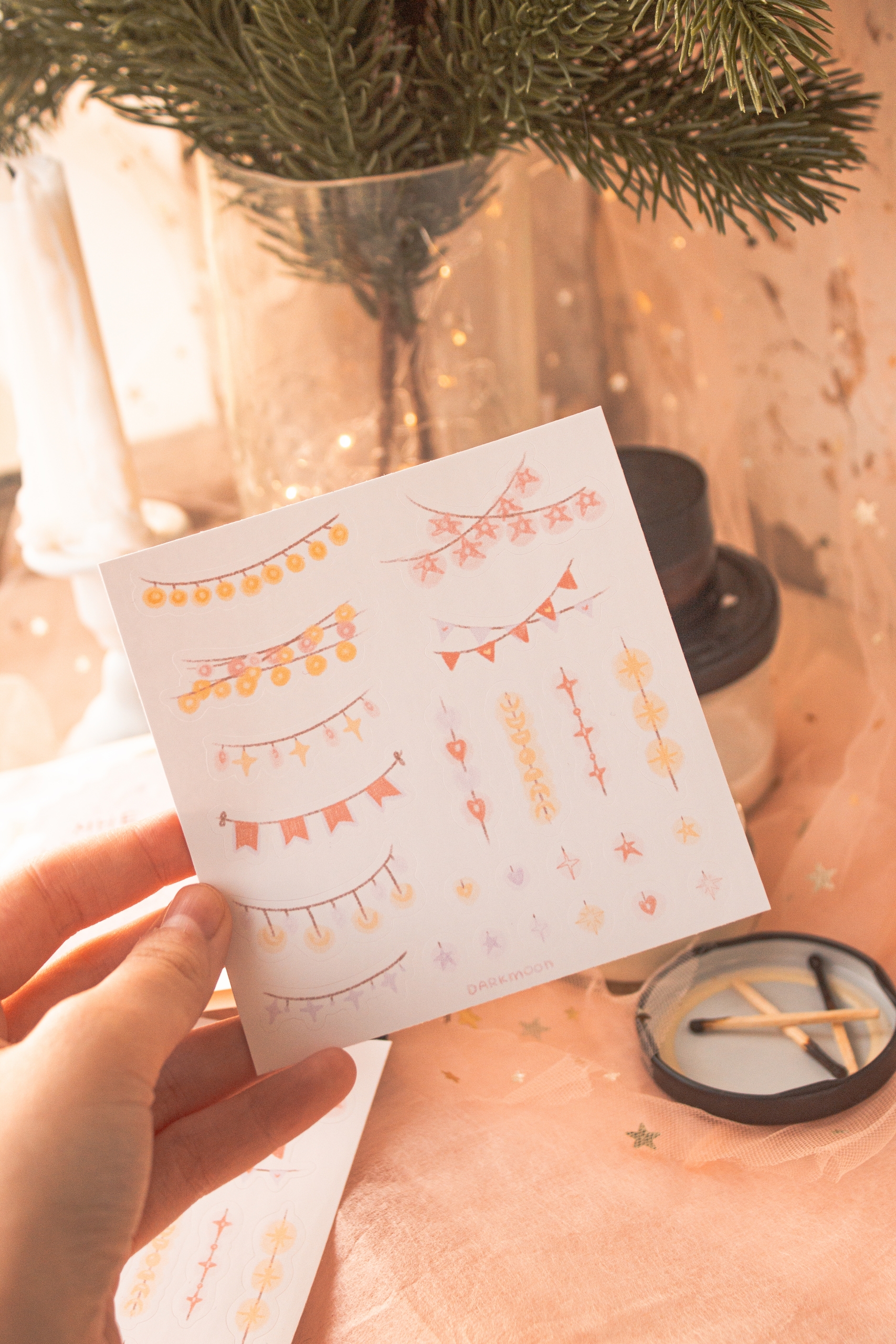 Стикерпак "Гирлянды"