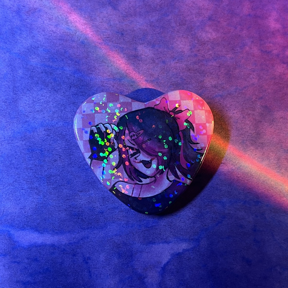 Значок-сердце Нина