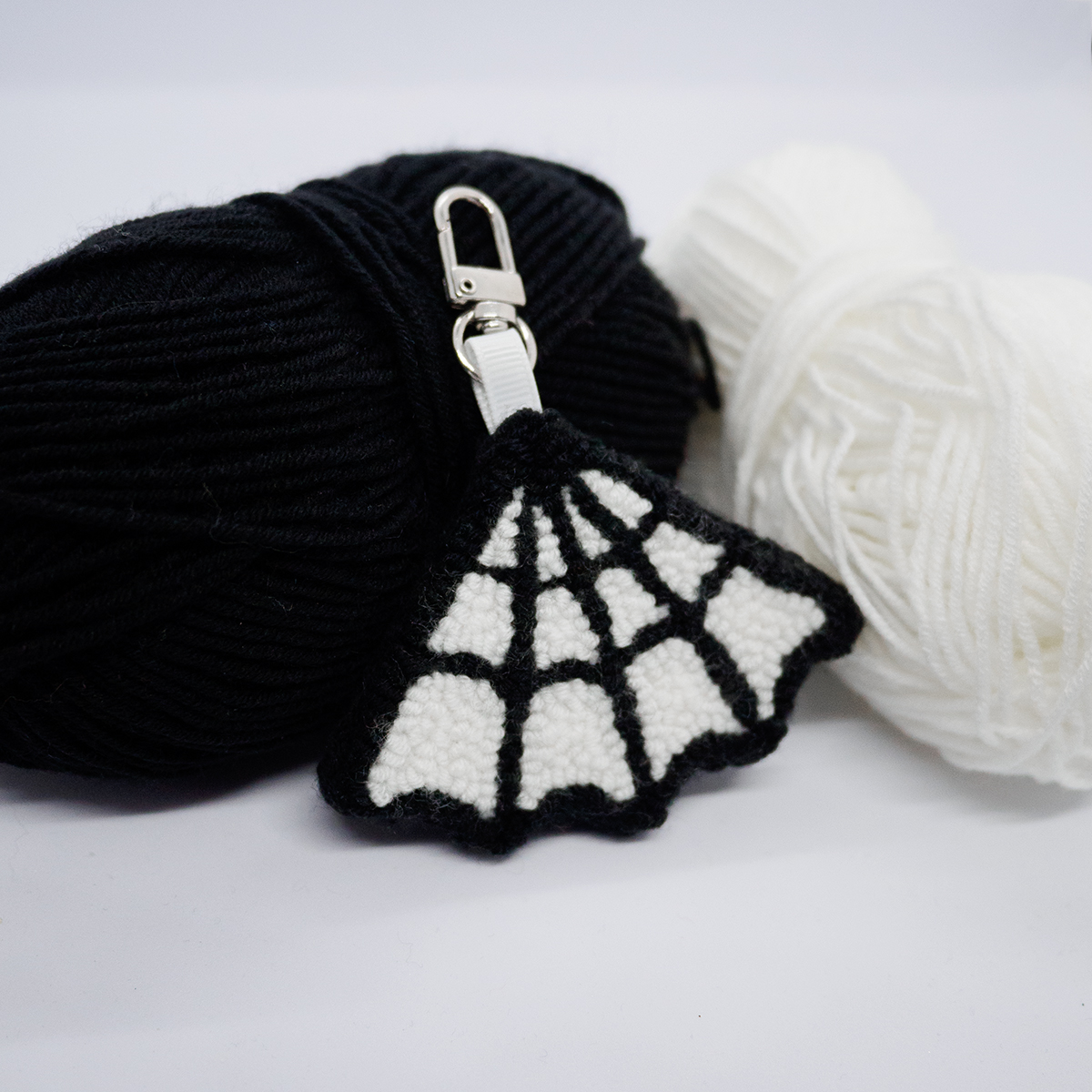 Брелок "Паутина"