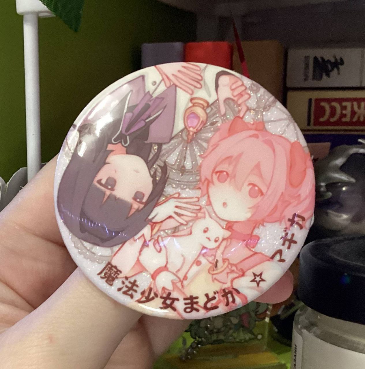 Значок мадока голо