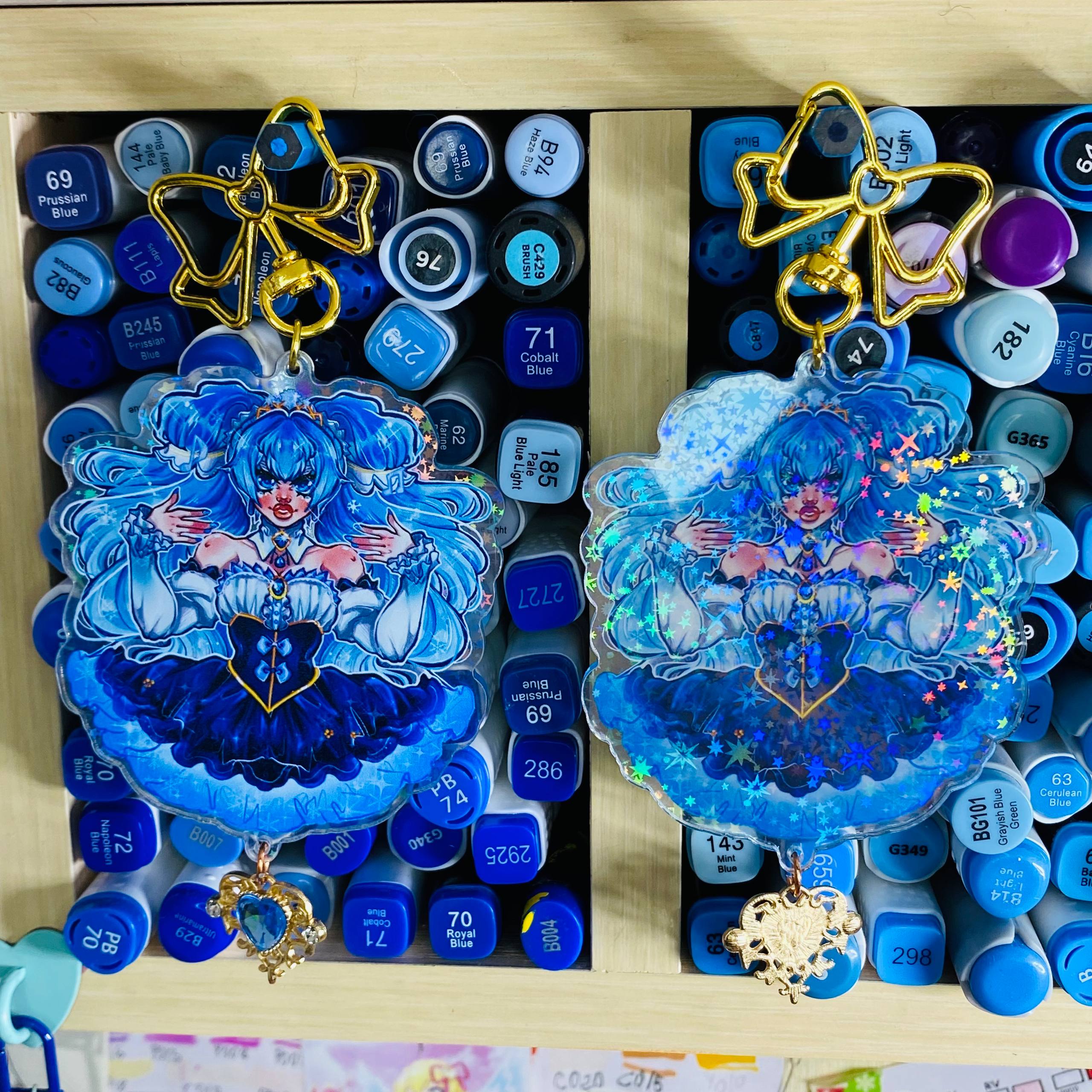 Брелок Снежная Мику голубая