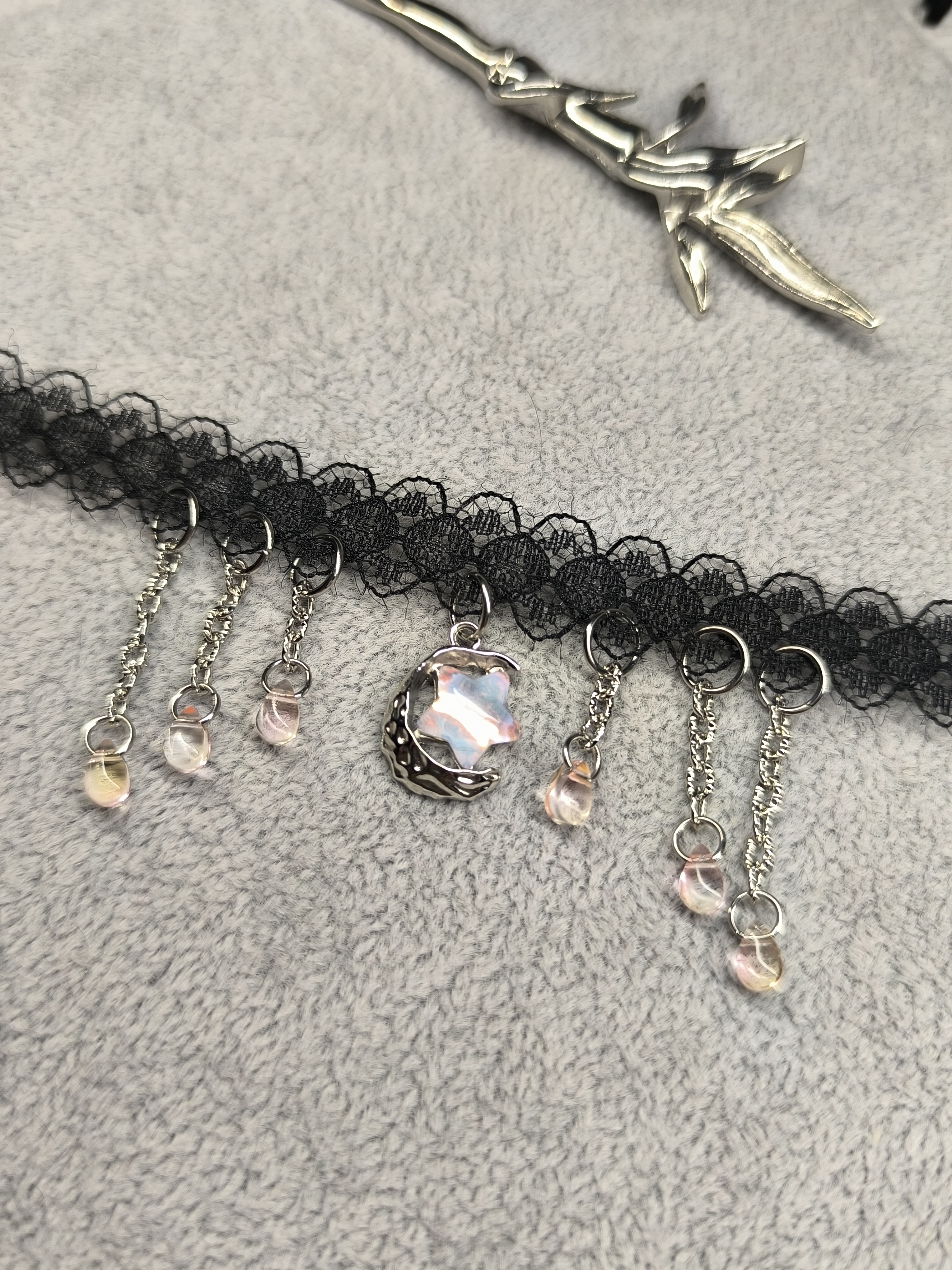 Чокер бледно-розовый звездочка