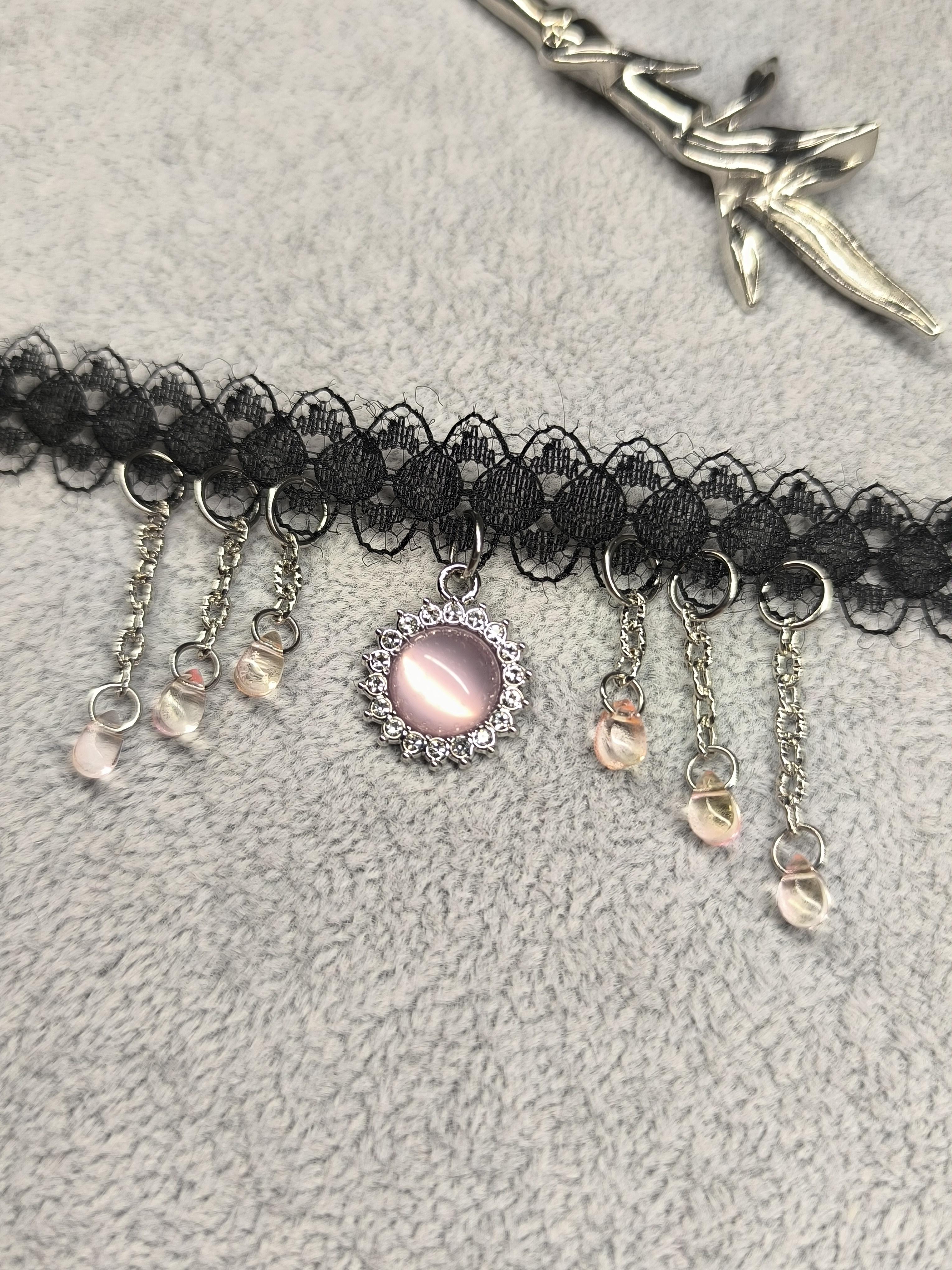 Чокер бледно-розовый солнце