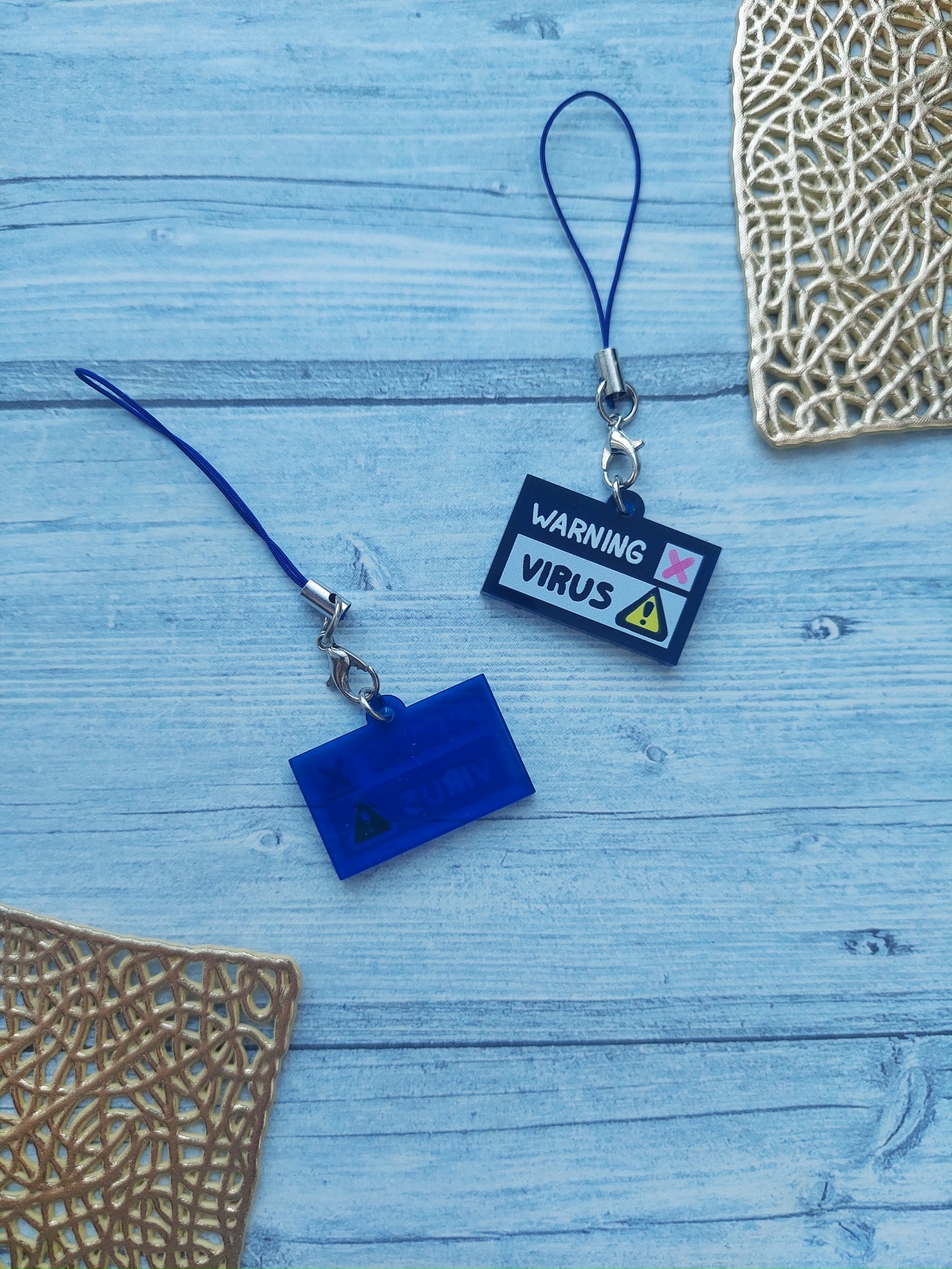 Брелок 3см Virus