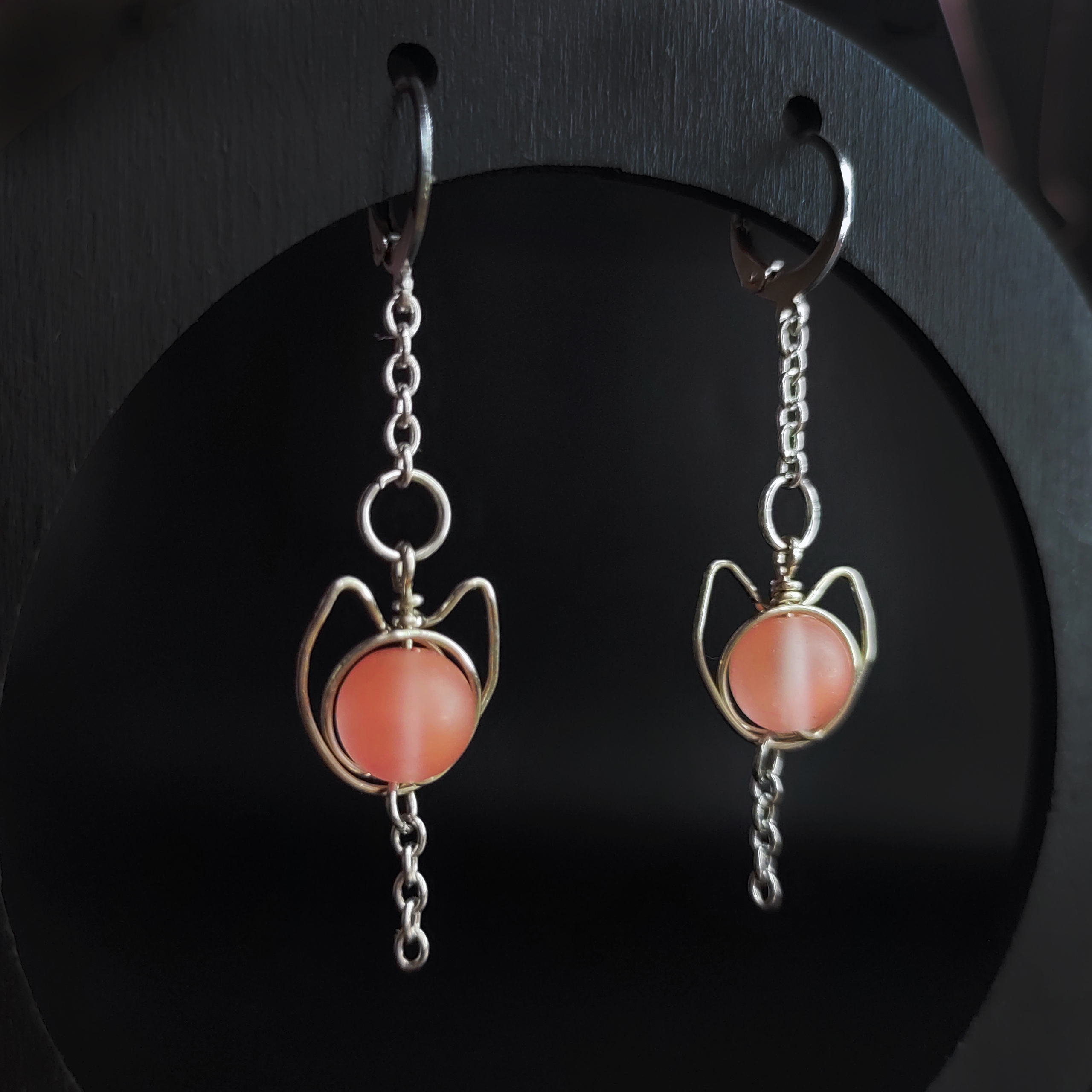 Серьги-котики с клубничным кварцем (нерж. сталь)