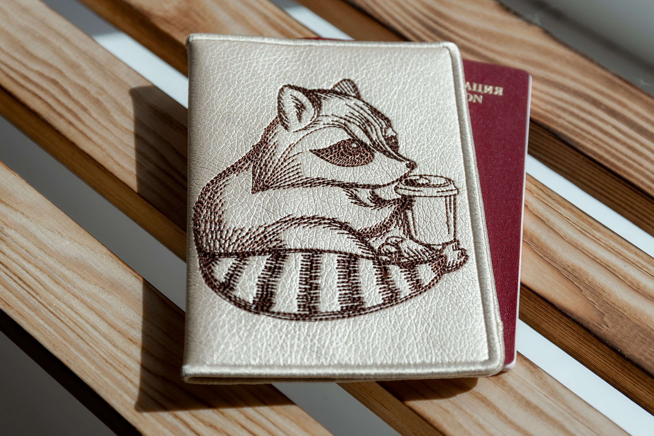 Обложка экокожа "Енот с кофе"