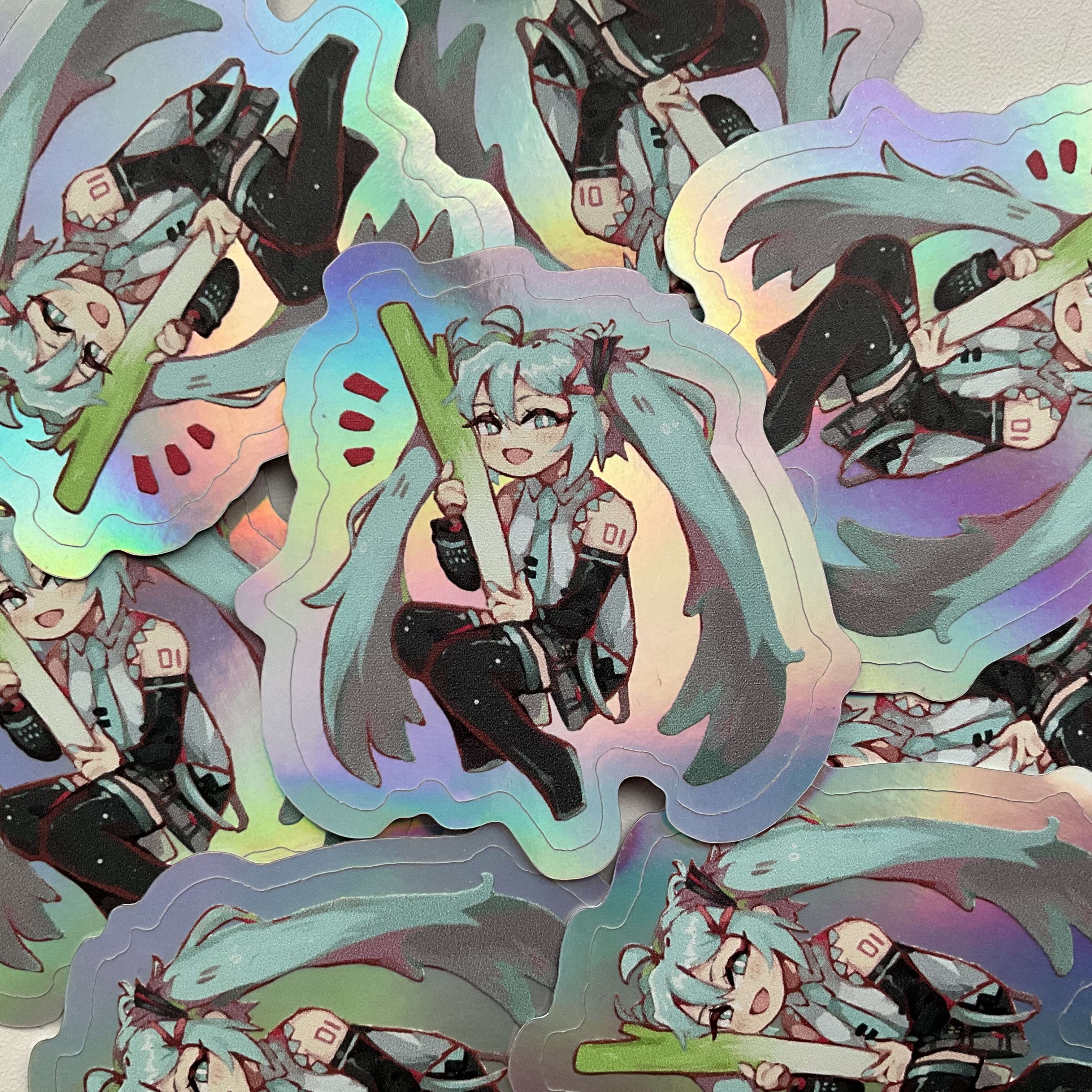 Стикер «Мику» голо