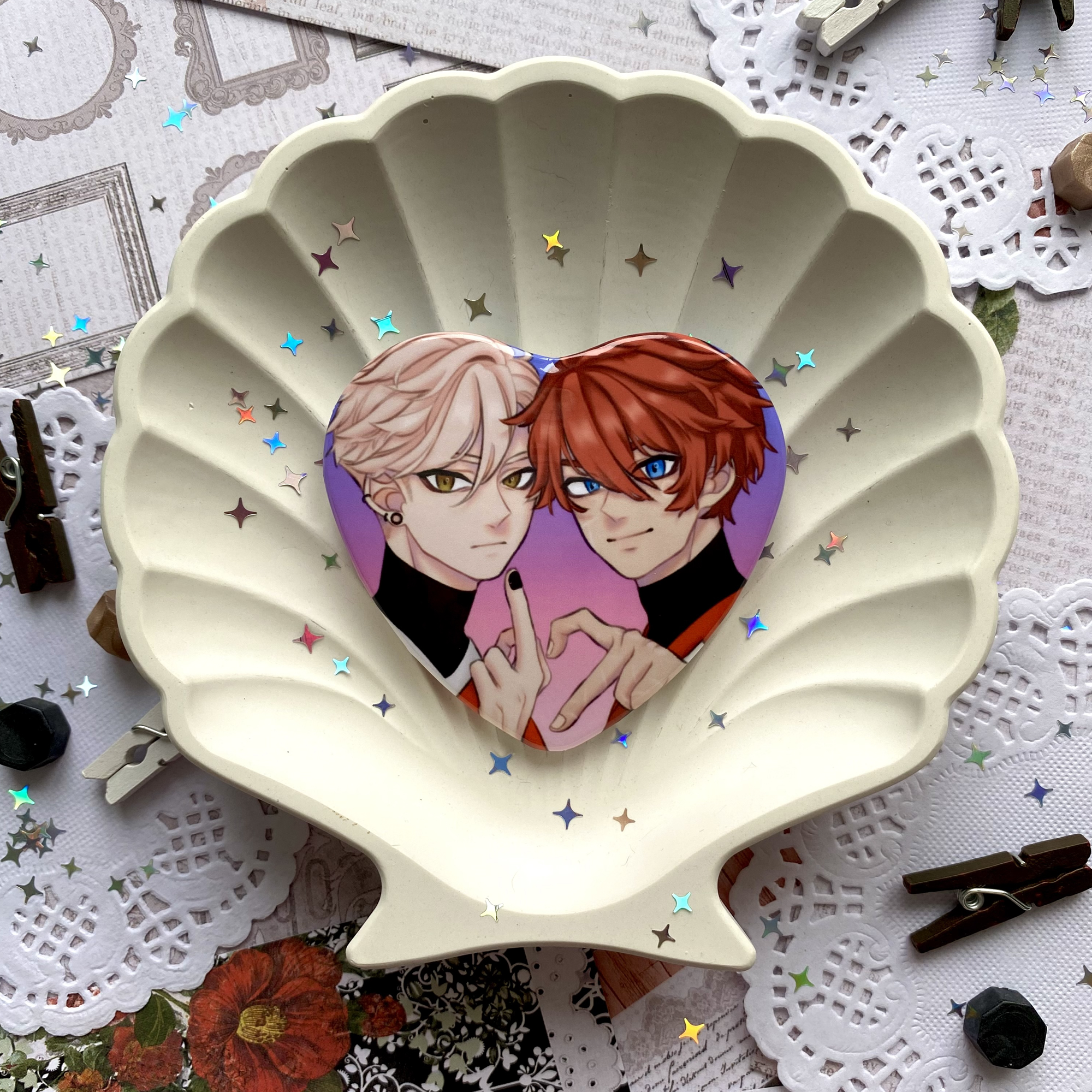 Значок-сердце "Эндрю и Нил"