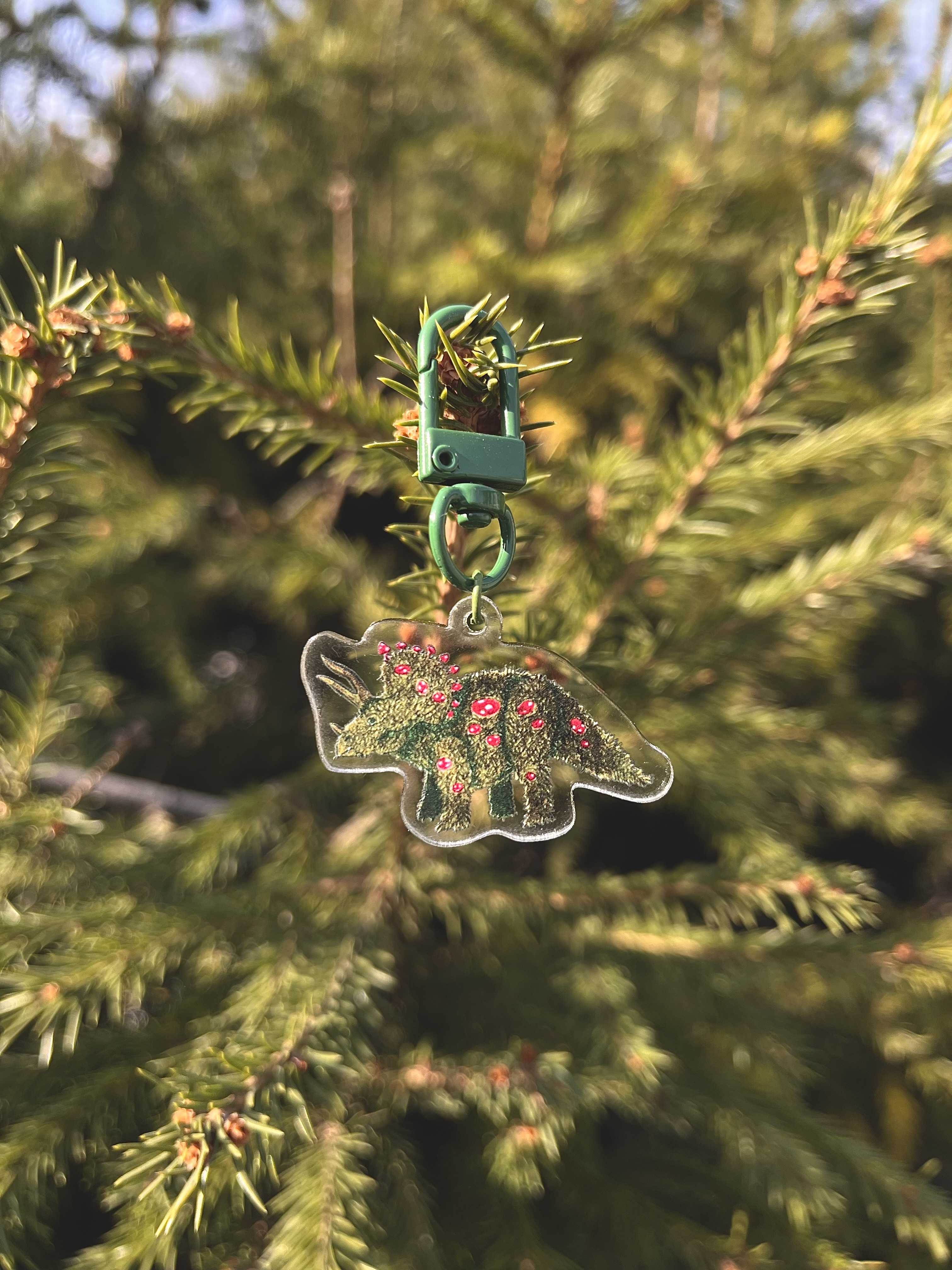 Брелок акриловый грибной трицератопс