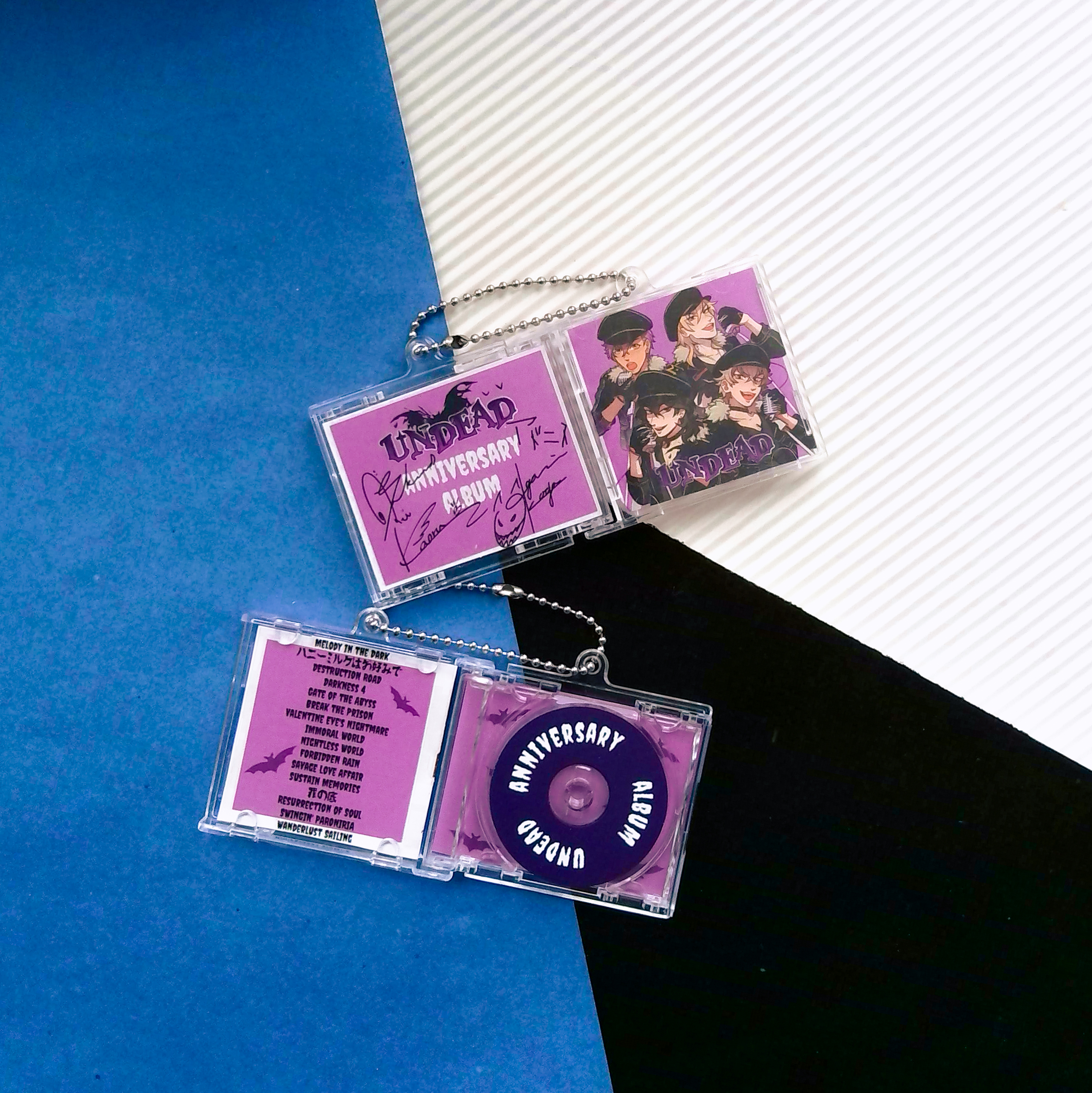 Брелок-диск Undead