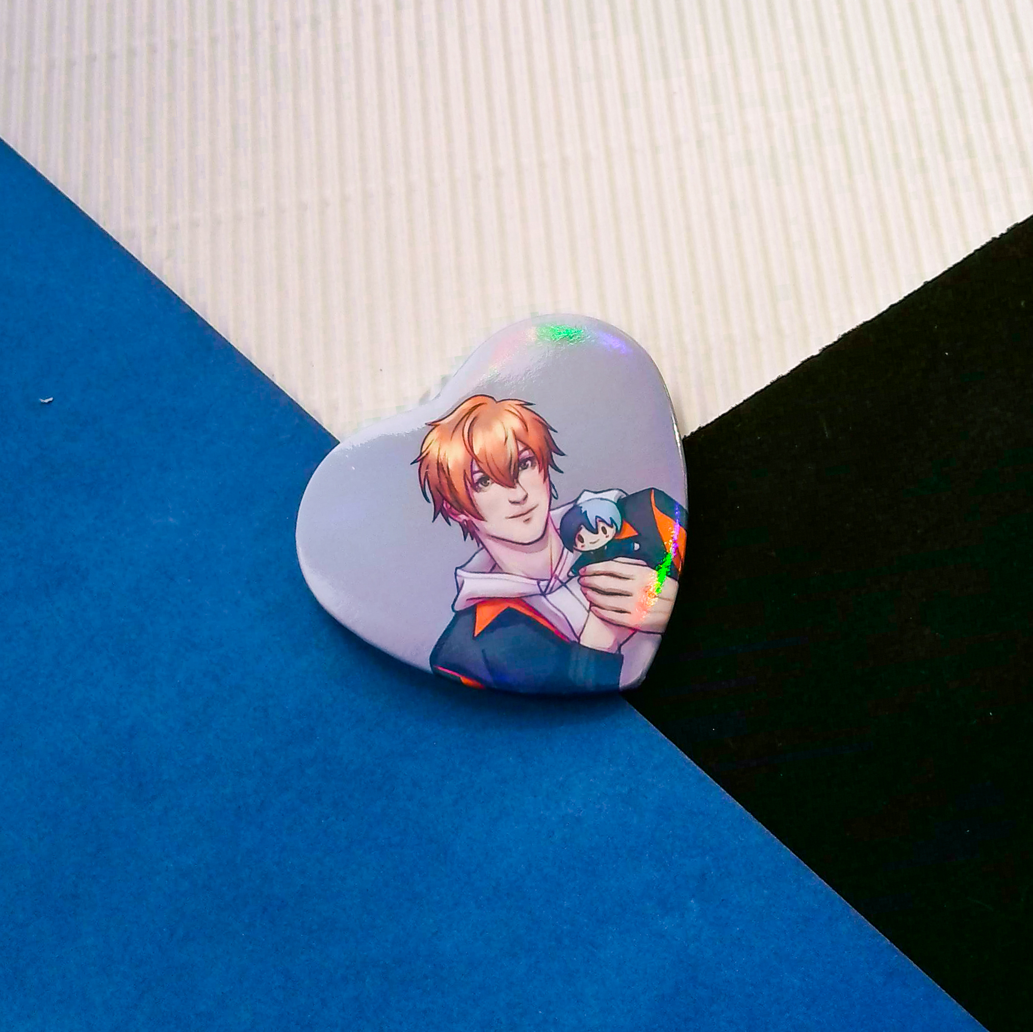 Значок-сердце Акито