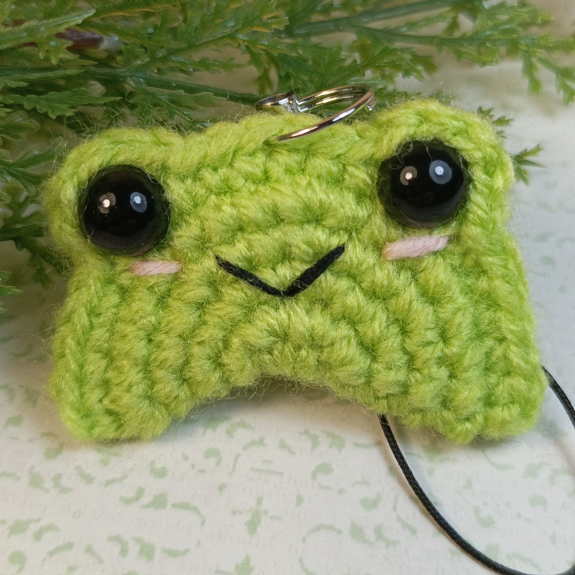 Брелок Жабка-кругляшка яркая