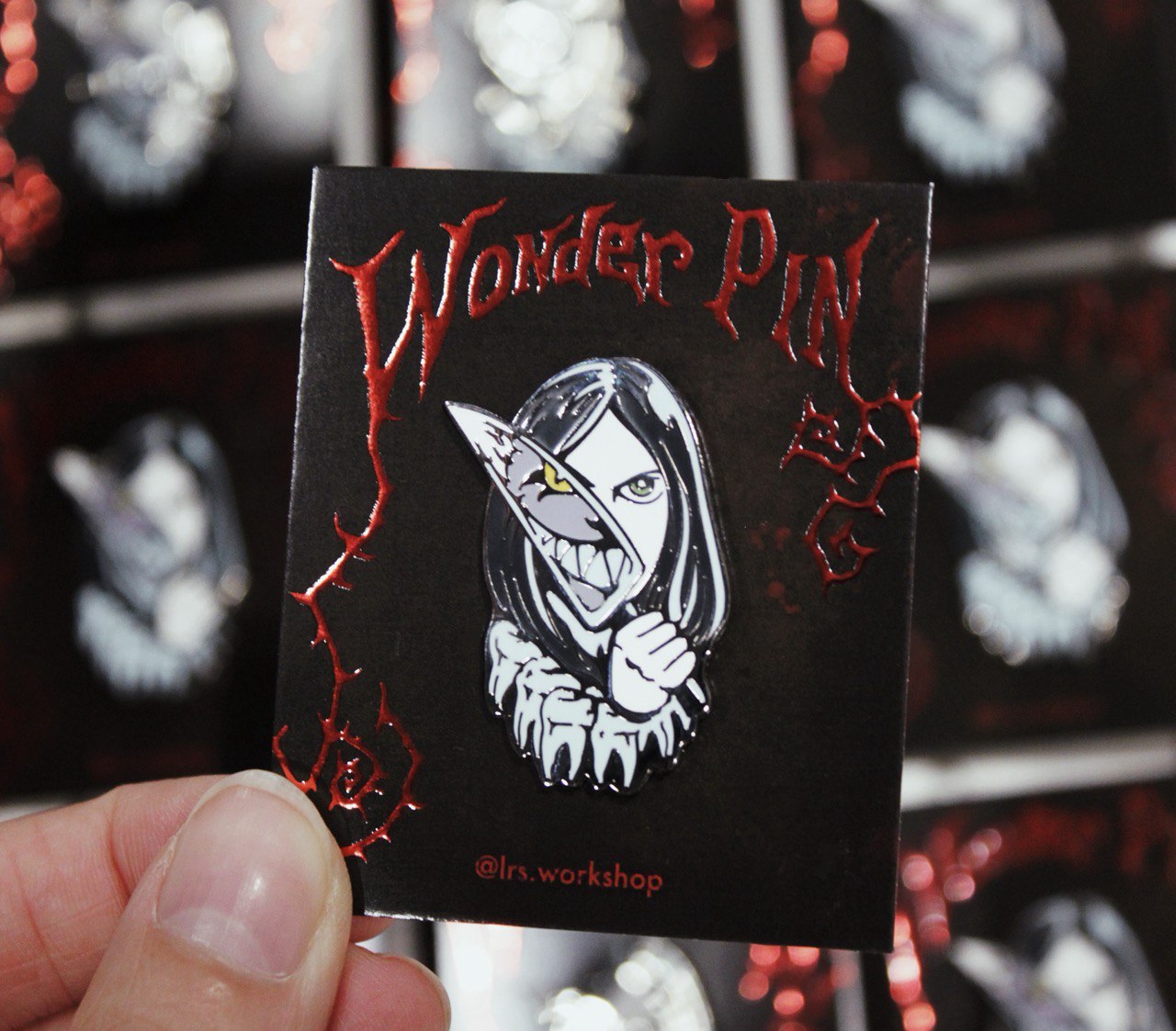 Пин Алиса Чешир