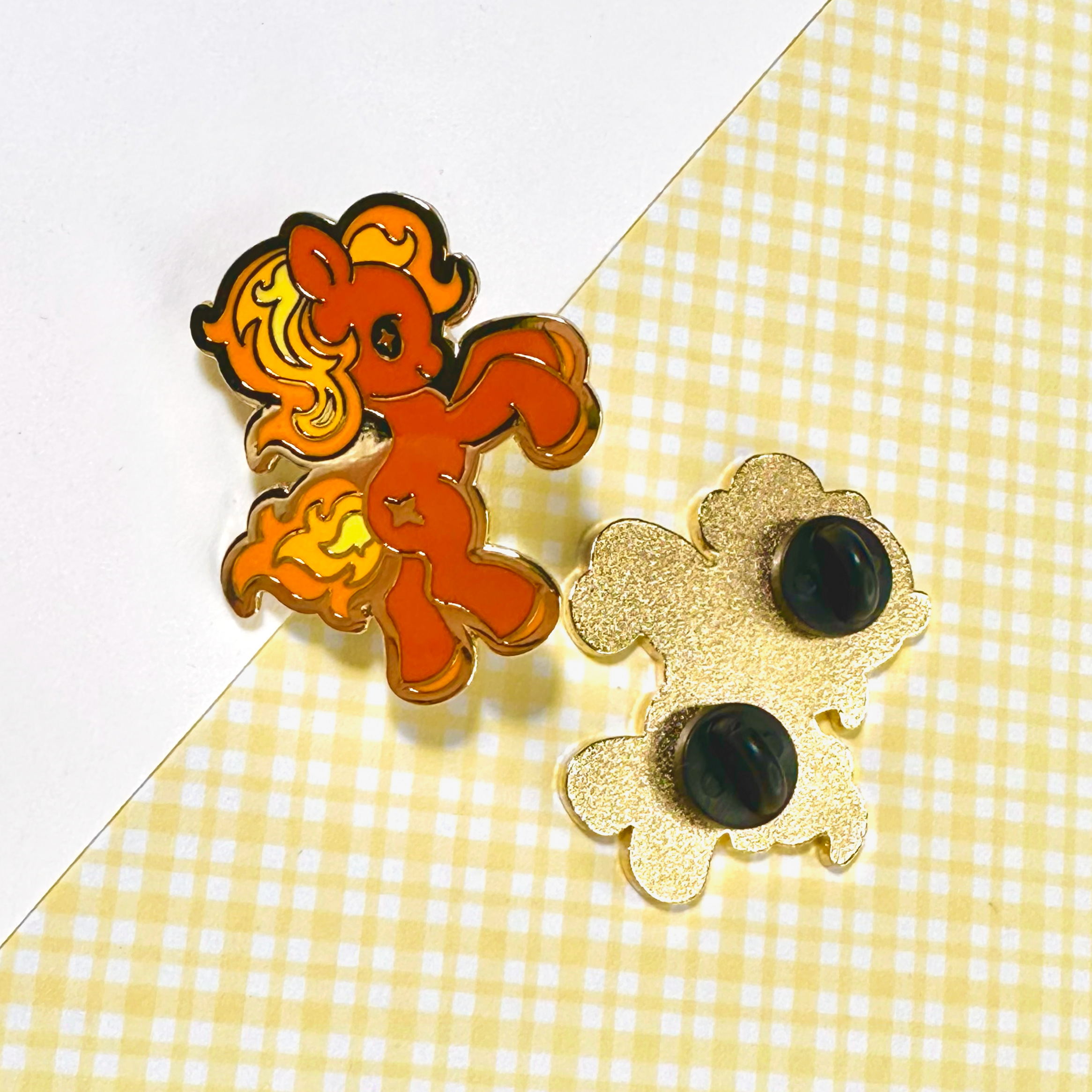 Пин Огненная лошадка