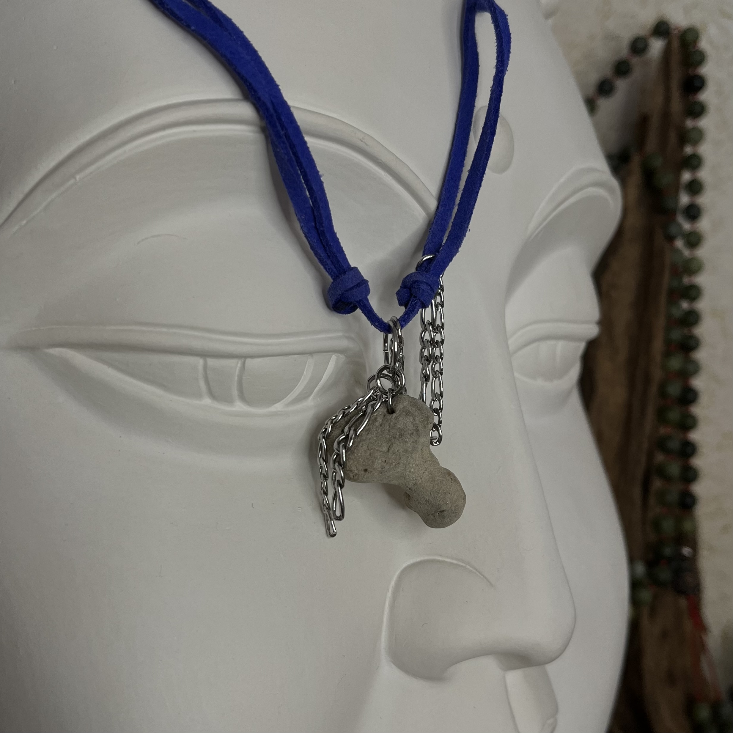 Подвеска «Куриный бог» Син2. Длина: 40-70см