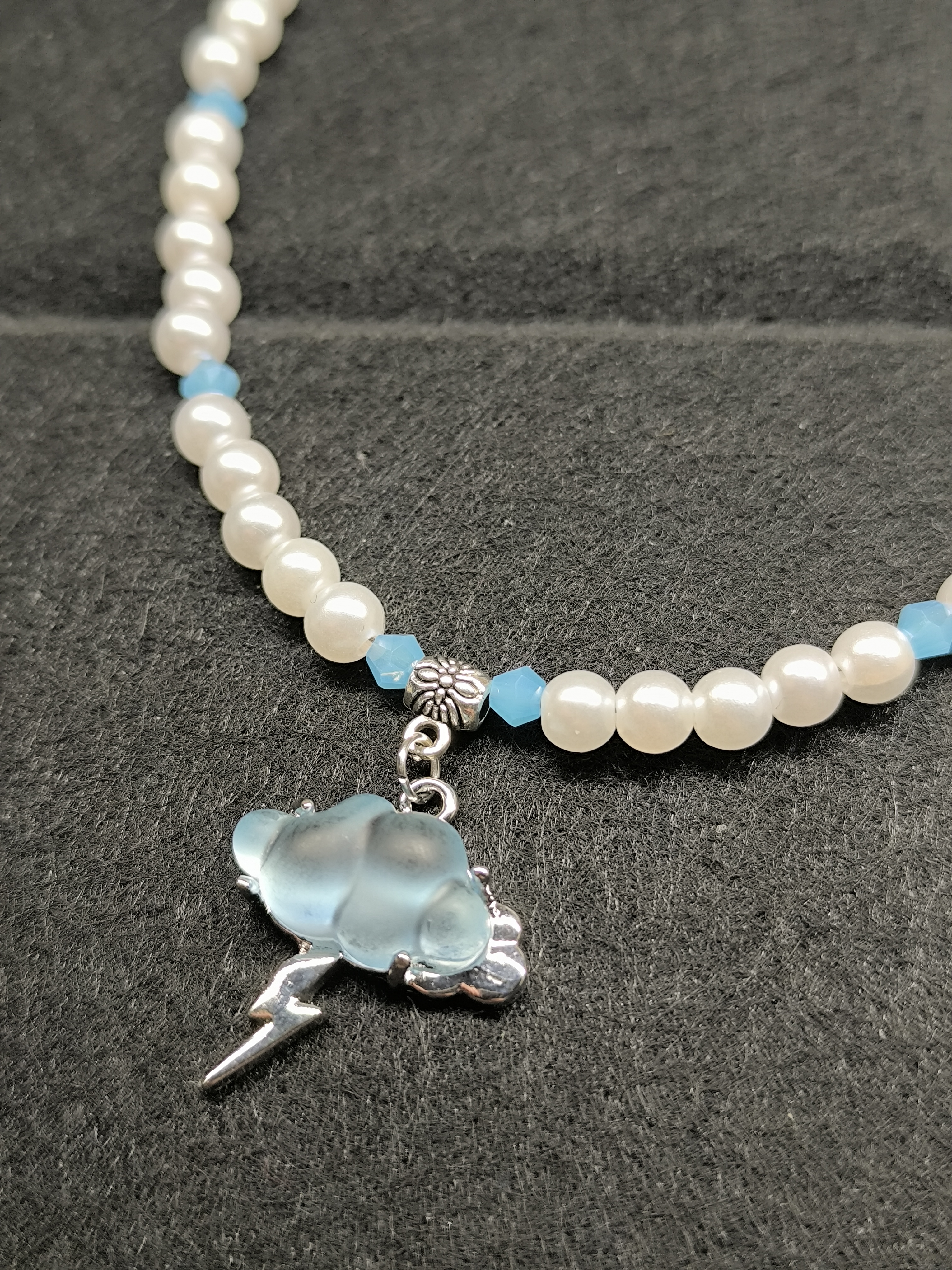 Ожерелье голубая тучка