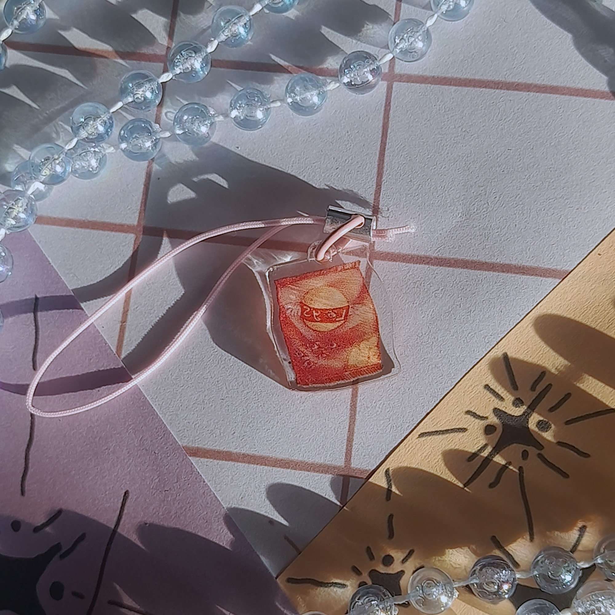 акриловый брелок 2см "чипсы"