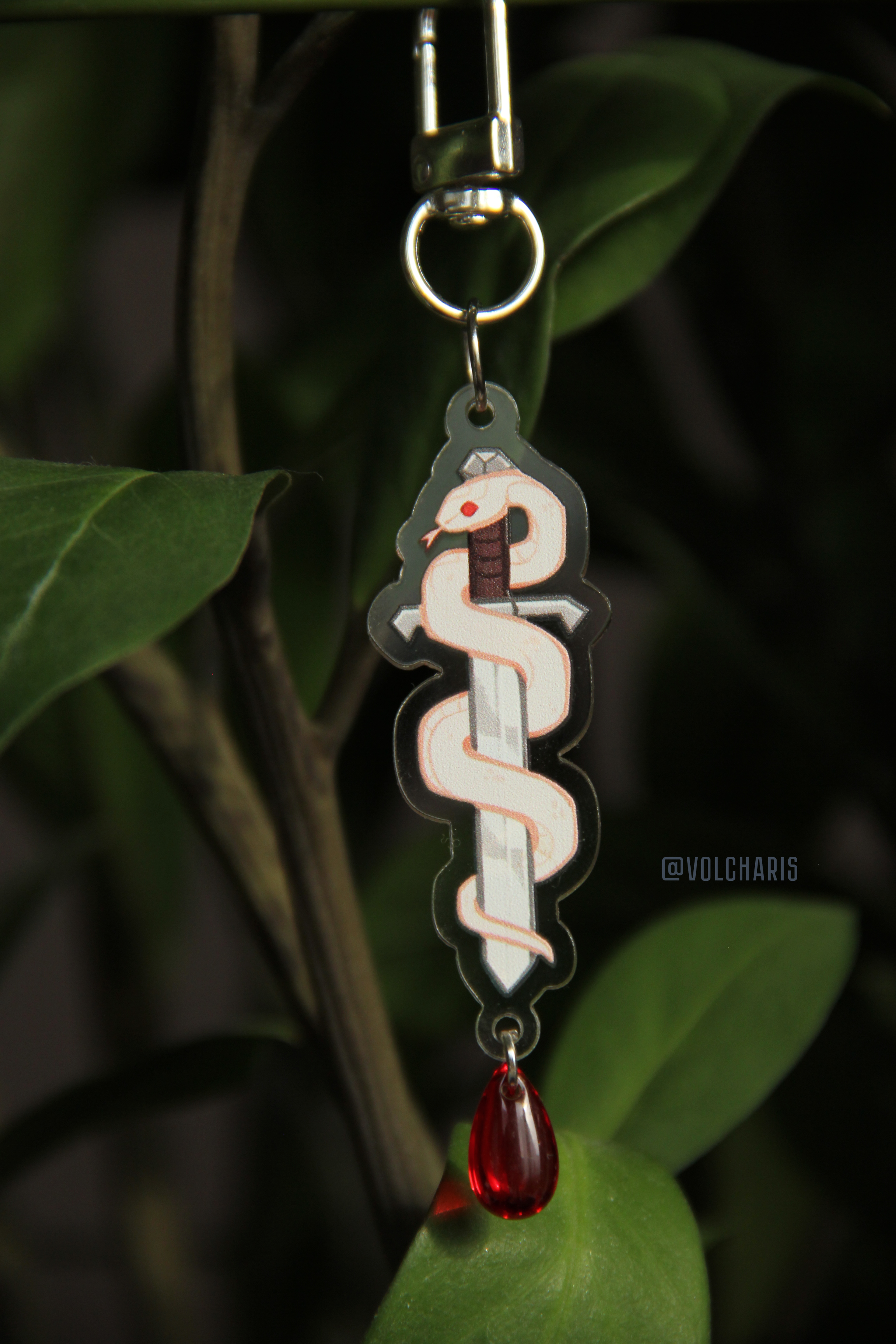 Брелок составной змея и меч