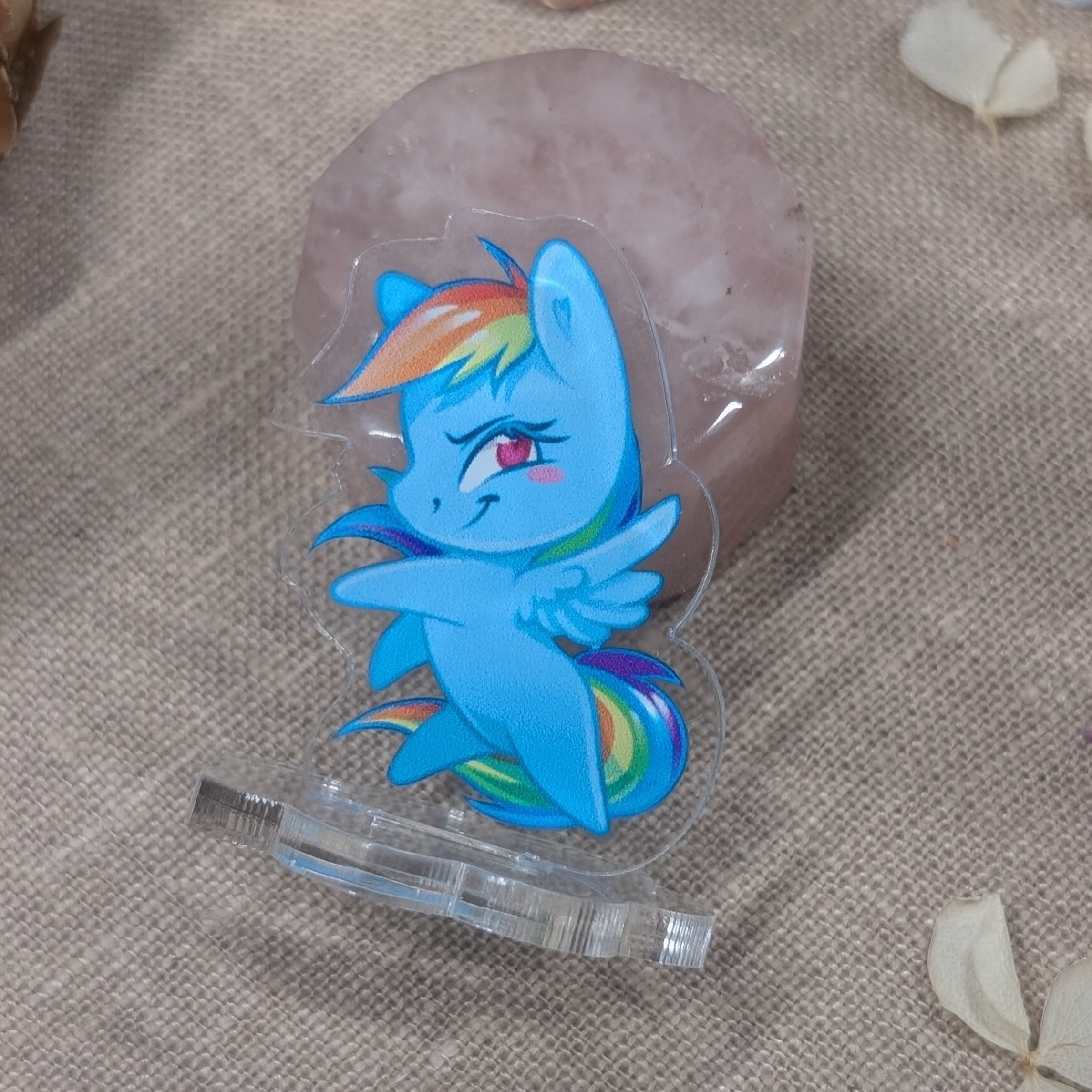 Акриловый стенд "Рейнбоу"