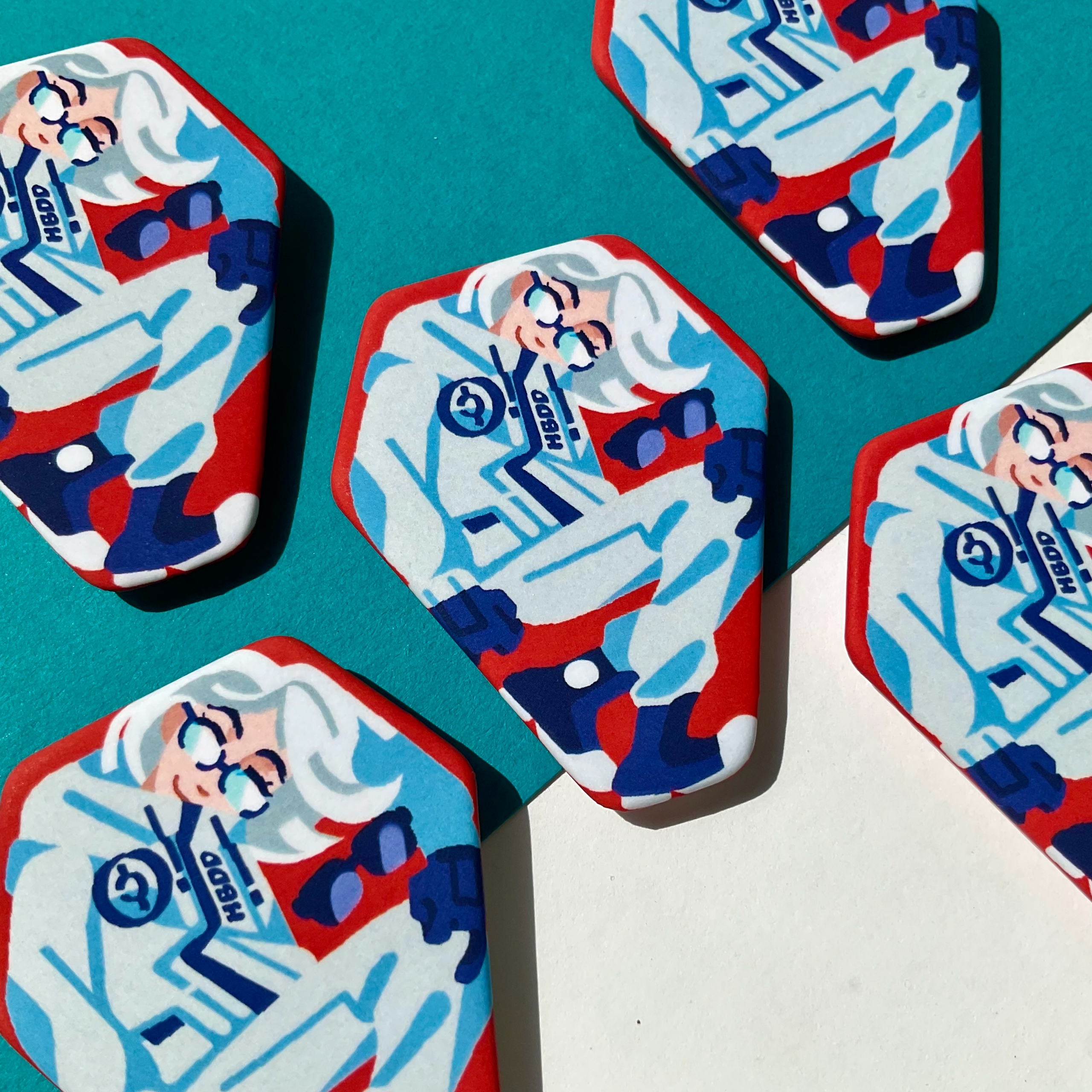 Значки HUNDRED LINE Эйто