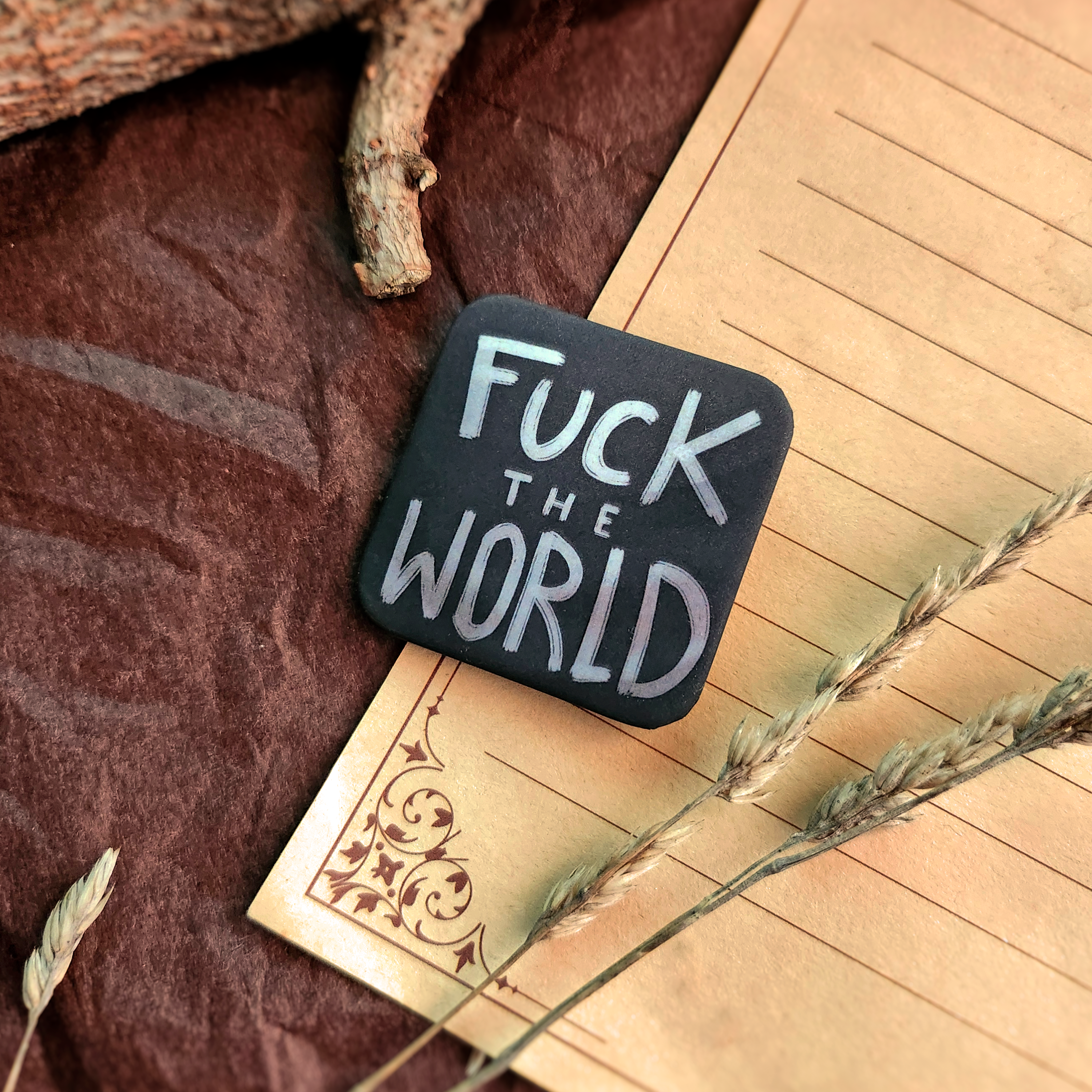 Значок куртки Диско Элизиум "F**k the world"