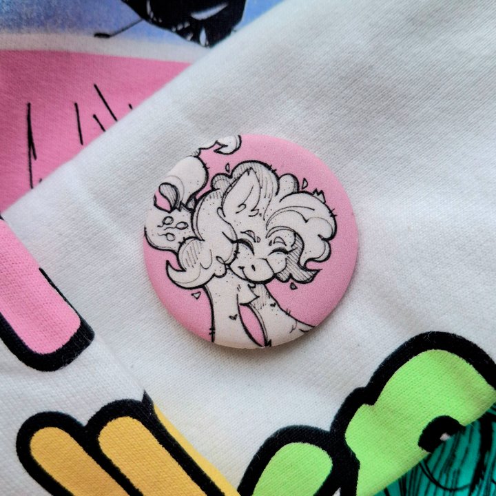 Значок Пинки Пай к 15-летию MLP:FiM