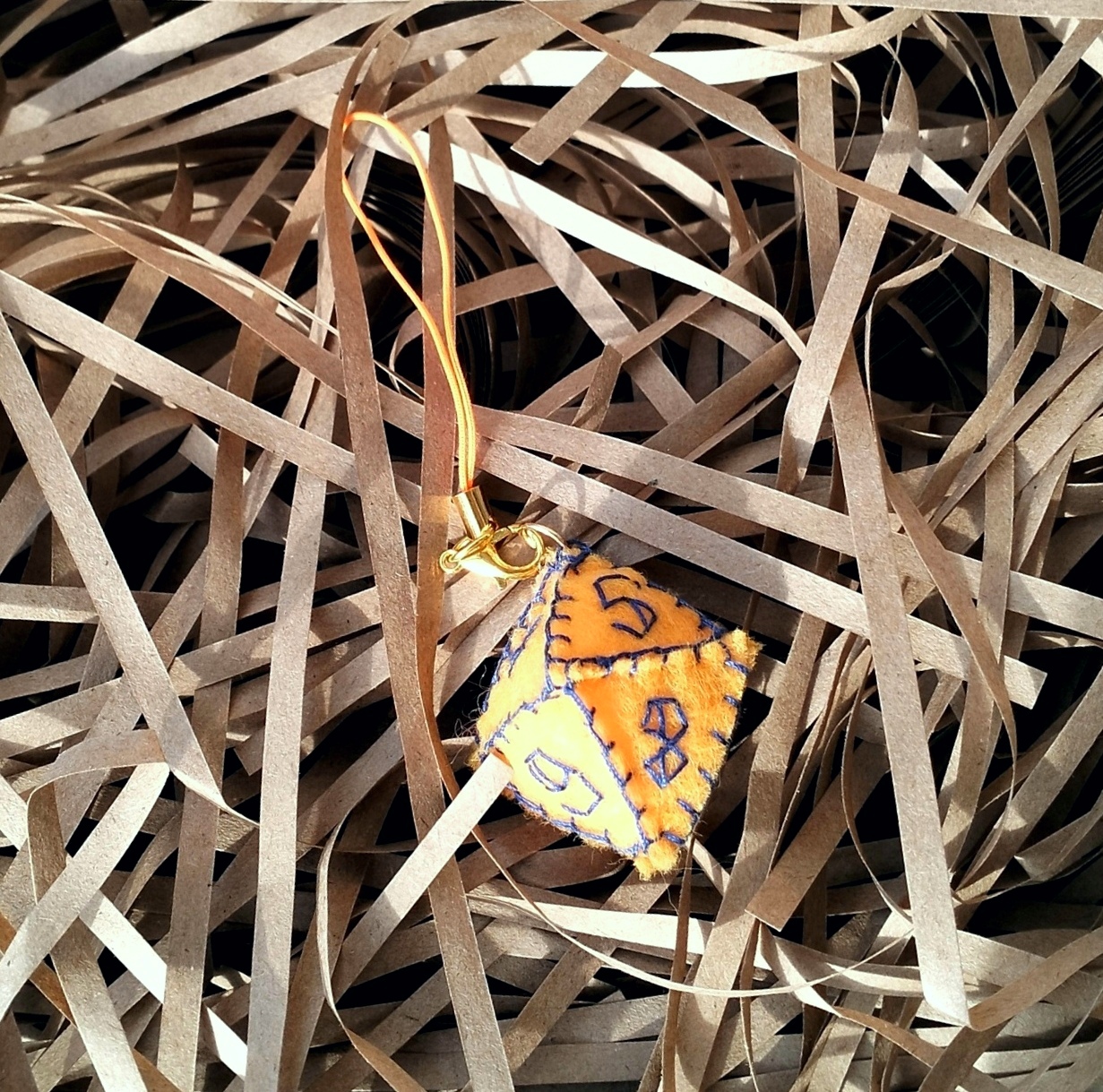 Брелок фетровый дайс d8 DnD (оранжевый)