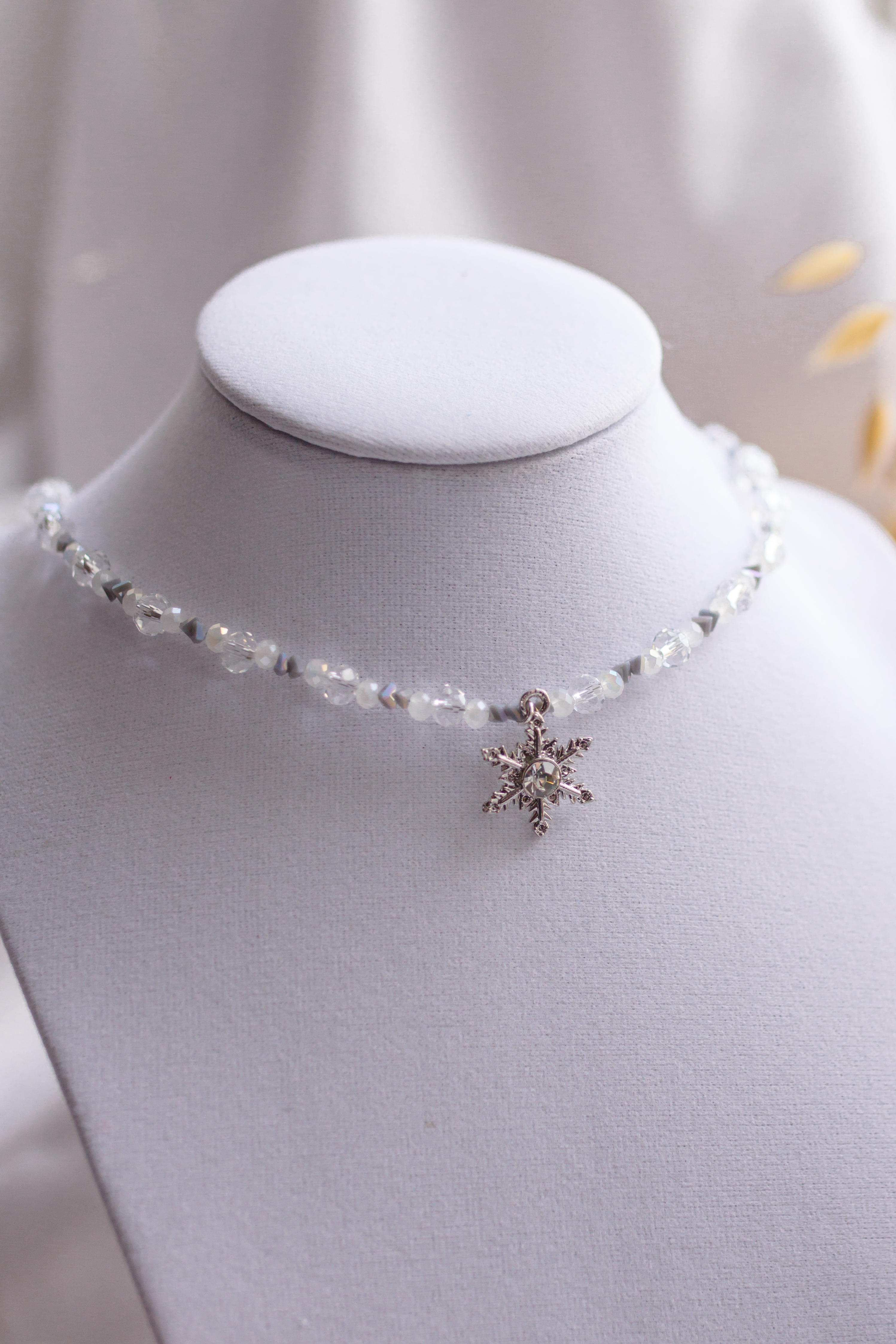 Чокер Снежинка