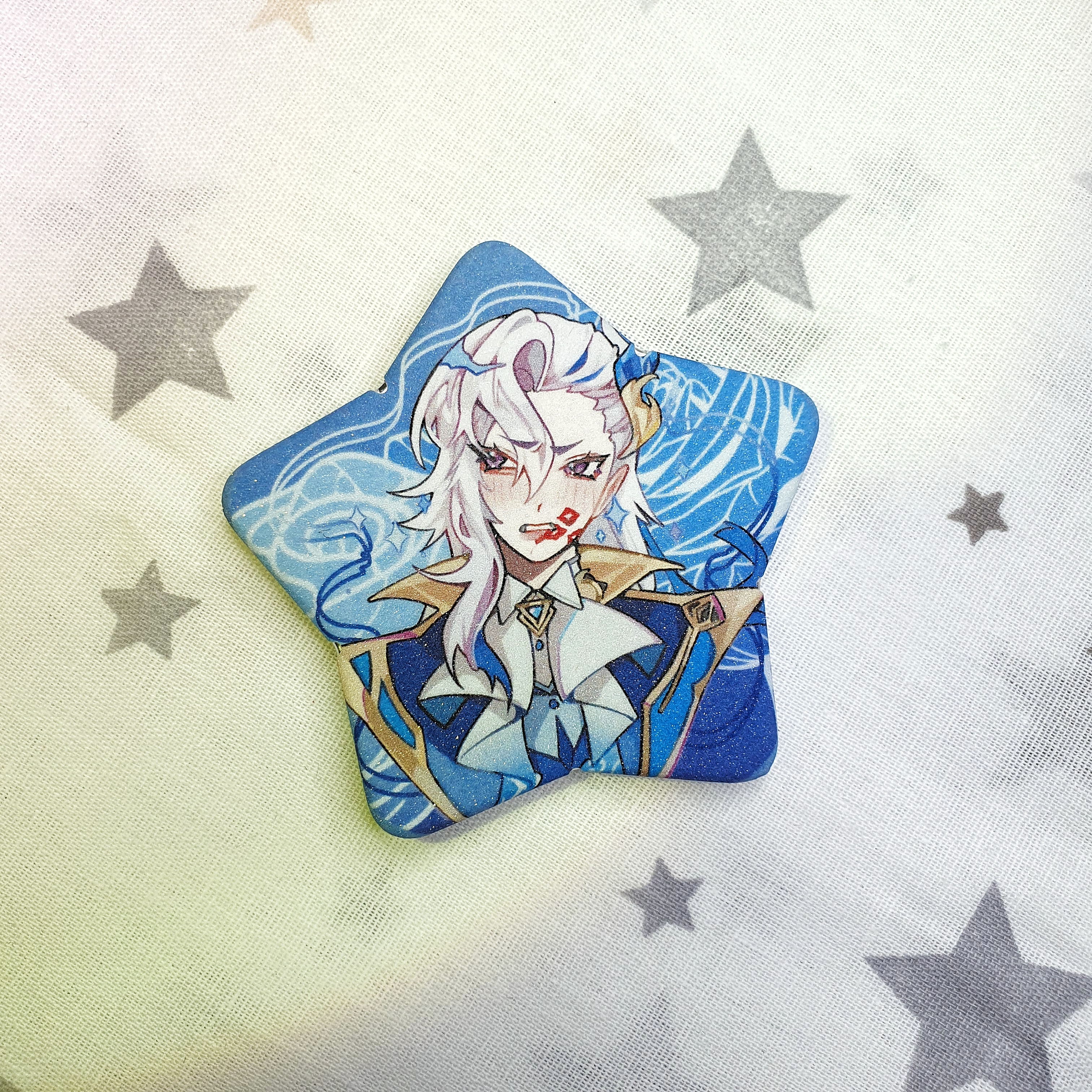 Значок большой, Невилетт