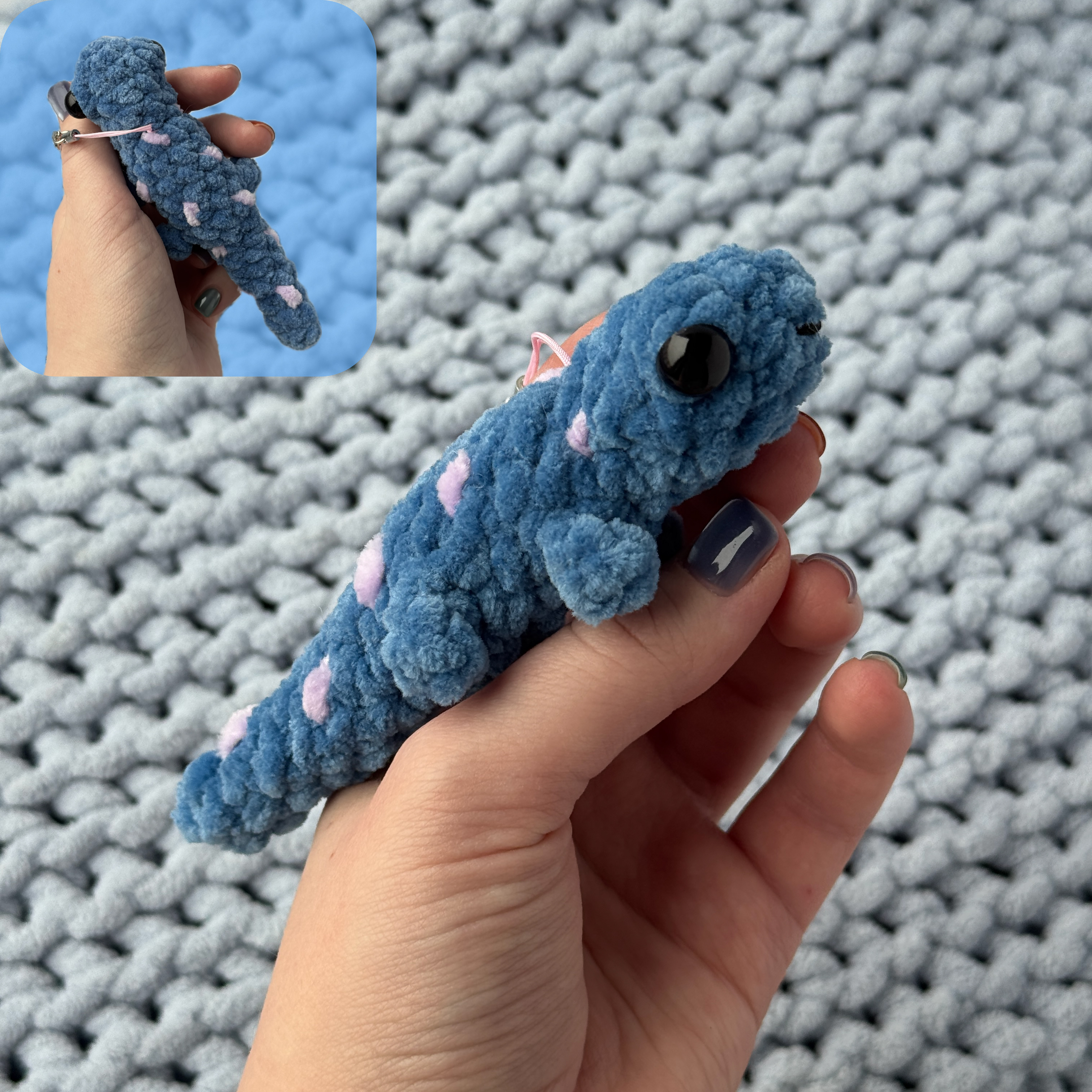 Ящерка синяя