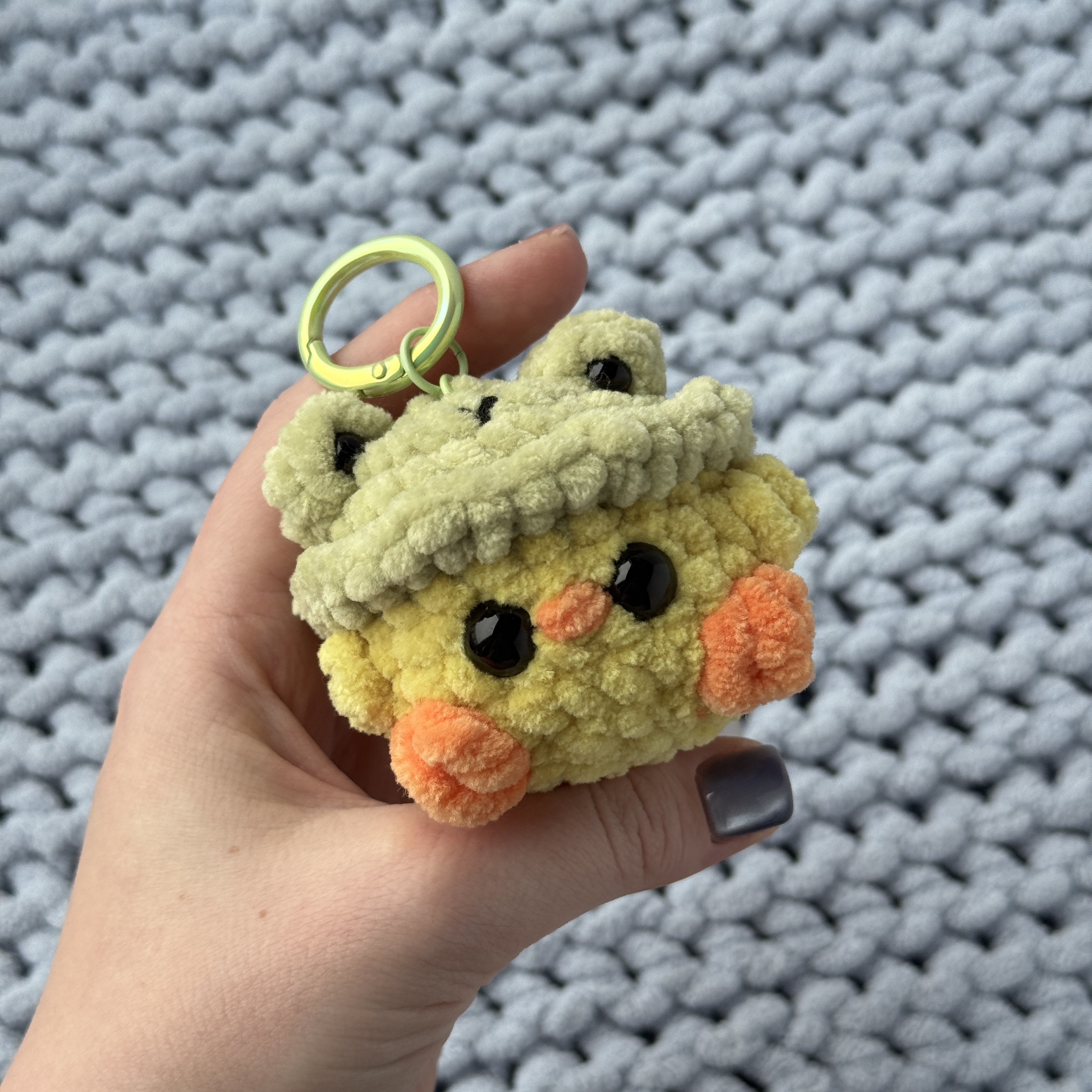 Утенок в шапке 1