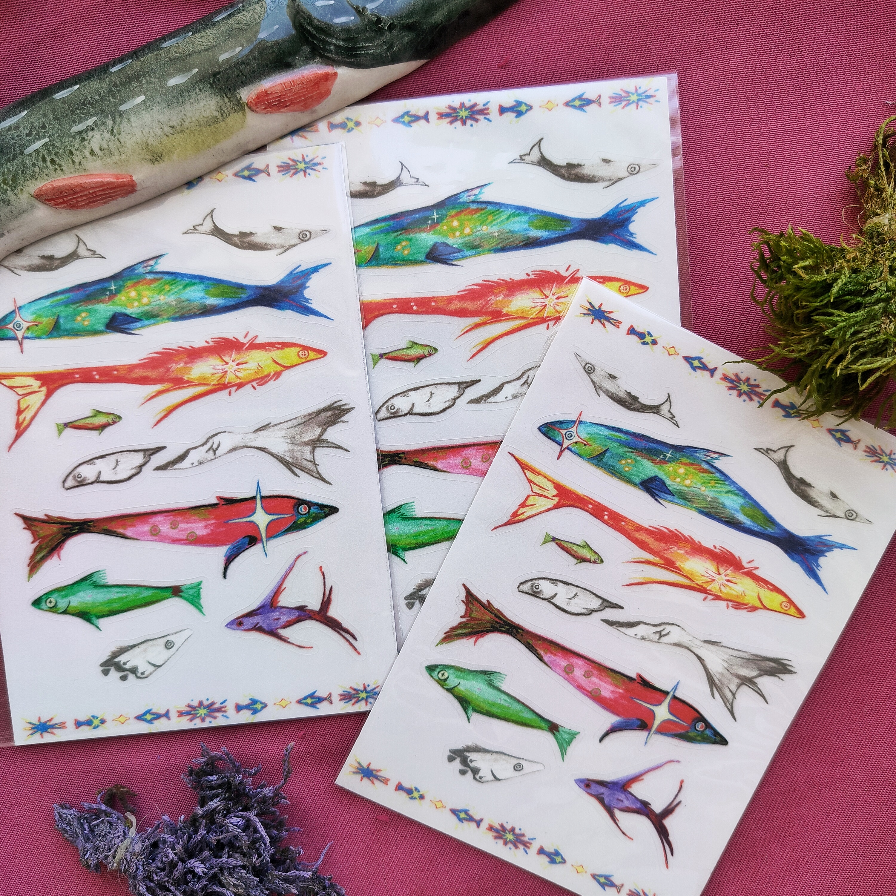 Стикеры а6 Звездные рыбы