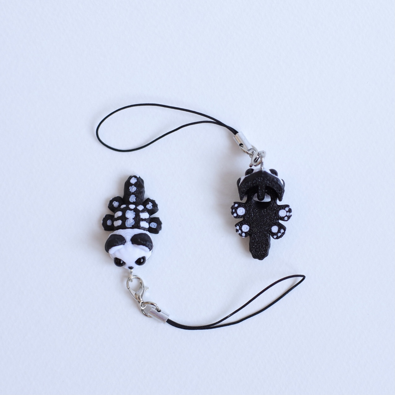 Котик скелетик