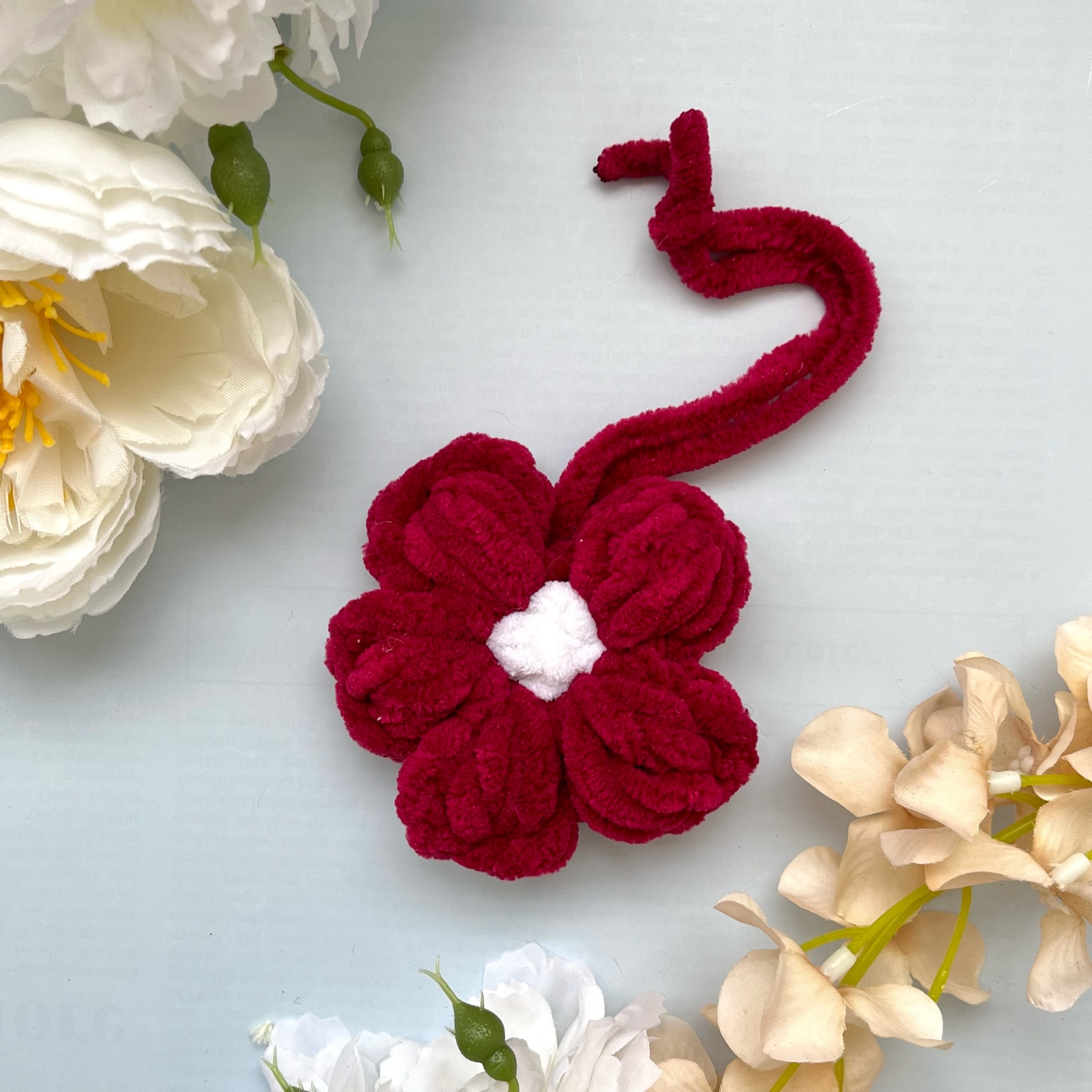 Обвес бордовый цветок