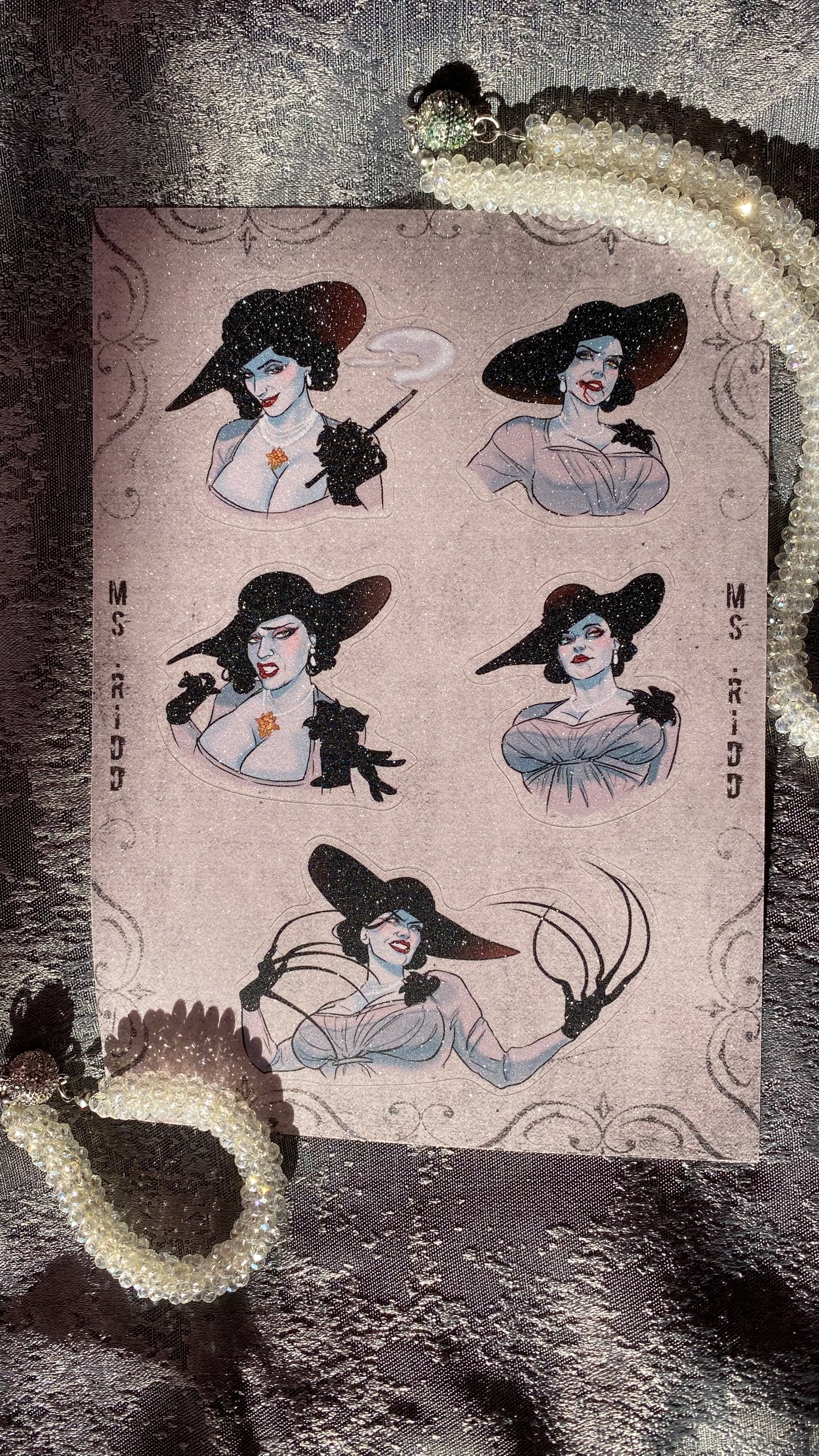 Стикеры А5 Леди Димитреску Обитель зла / Resident Evil